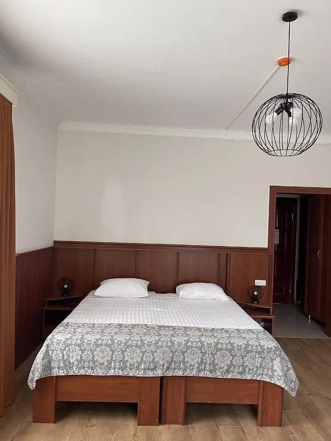 Hotel Aristocrat Tbilisi 4*,  Gruzja